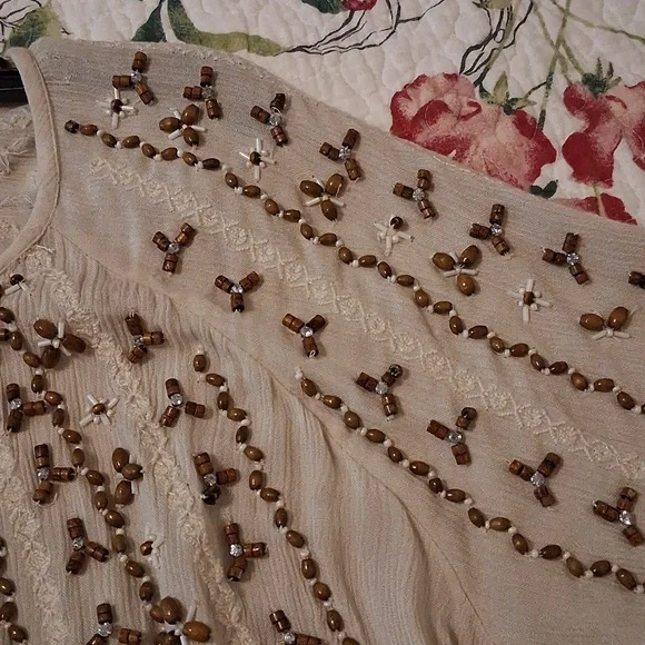 Chicos Cream Tunic Featuring Gold, Wood, And Embroidered Embelishments - Picture 6 of 8